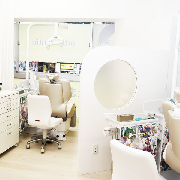 池袋や巣鴨、文京区、板橋区付近で咬み合わせ、顔立ち全体についても考慮した当矯正歯科